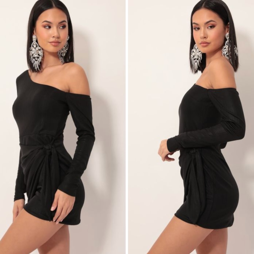 Long-Sleeve Dress *NEVER WORN - Picture 2 of 3